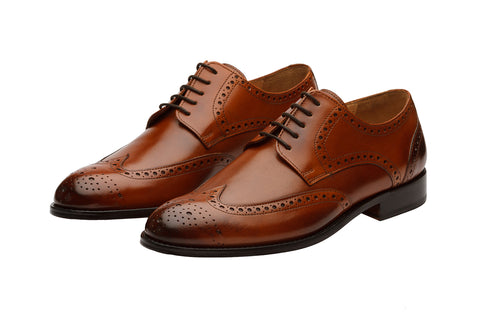 WINGCAP BROGUE WITH MEDALLION – Mid Brown
