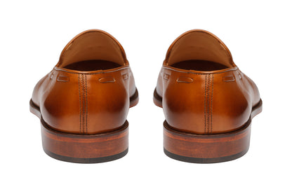 TASSEL LOAFER WITH CORD STITCH ON THE VAMP-T
