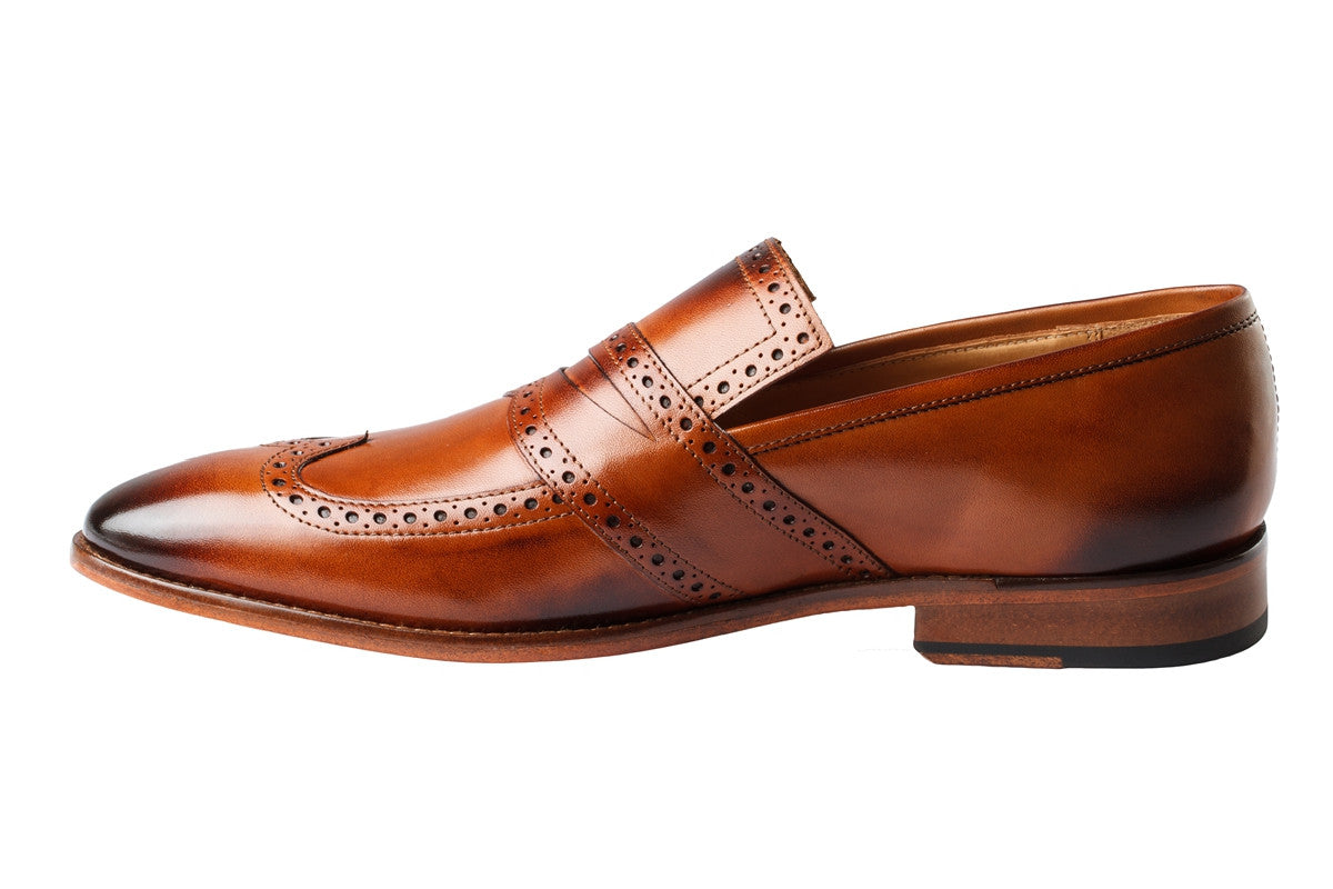 WINGCAP BROGUE PENNY LOAFER – TAN