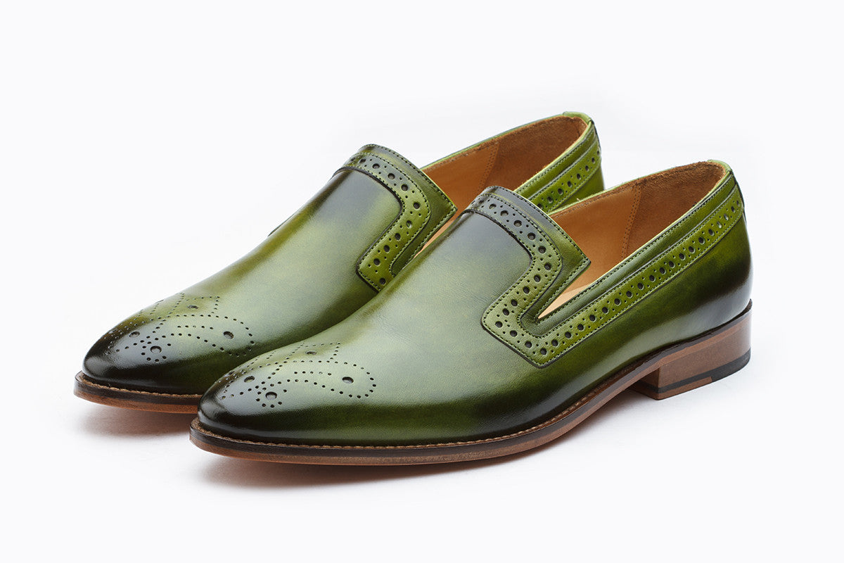 BROGUE LOAFER WITH MEDALLION –LIGHT GREEN