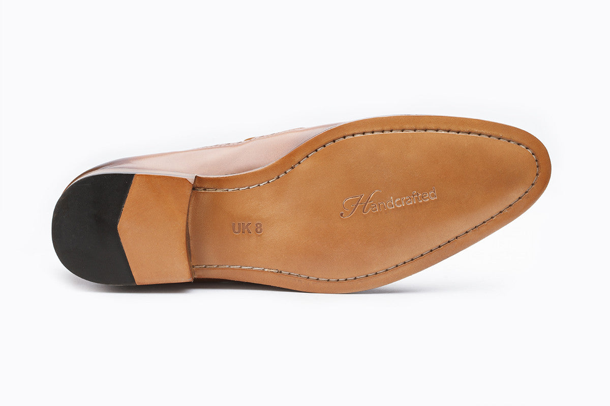 LONGWING SADDLE LOAFER WITH MEDALLION-TAN