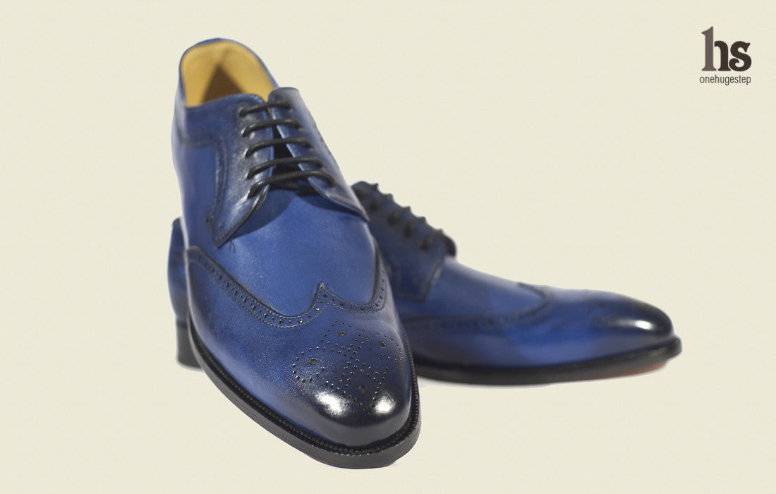 Wingtoe Derby Brogue with decoration punches on quarters