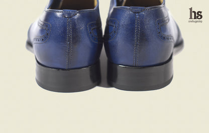 Wingtoe Derby Brogue with decoration punches on quarters